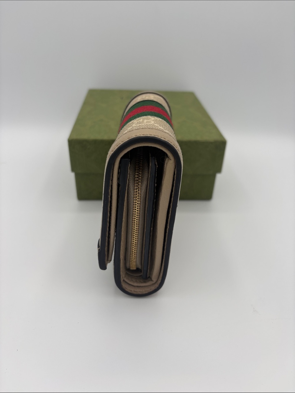 Gucci Ophidia GG Supreme Bifold Wallet- Beige/White with Green-Red Web Stripe - Picture 4 of 16